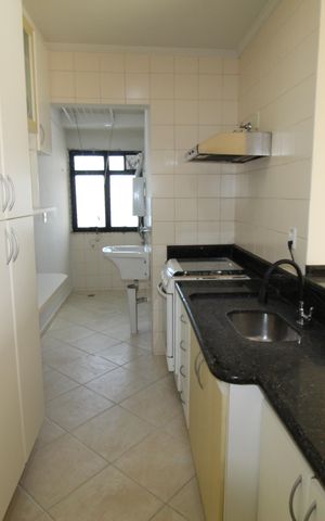 Apartamento para alugar com 72m², 3 quartos e 2 vagasCozinha