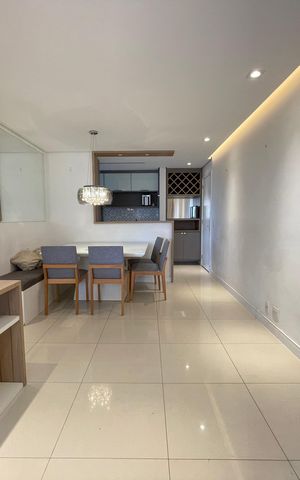 Apartamento à venda com 72m², 2 quartos e 1 vaga Apartamento à venda com 72m², 2 quartos e 1 vagaSala