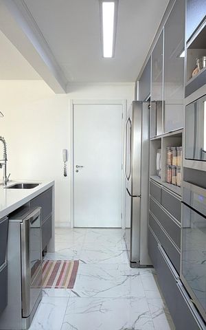 Apartamento à venda com 119m², 3 quartos e 2 vagas Apartamento à venda com 119m², 3 quartos e 2 vagasCozinha