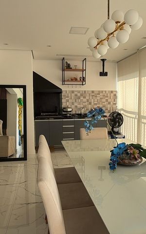 Apartamento à venda com 119m², 3 quartos e 2 vagas Apartamento à venda com 119m², 3 quartos e 2 vagasSacada