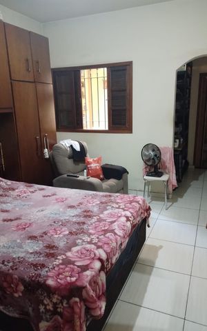 Casa para alugar com 137m², 2 quartos e 2 vagasQuarto