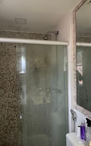 Casa de condomínio à venda com 85m², 3 quartos e 2 vagas Casa de condomínio à venda com 85m², 3 quartos e 2 vagasBanheiro do Quarto 1