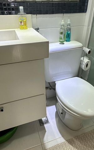 Casa de condomínio à venda com 85m², 3 quartos e 2 vagas Casa de condomínio à venda com 85m², 3 quartos e 2 vagasBanheiro