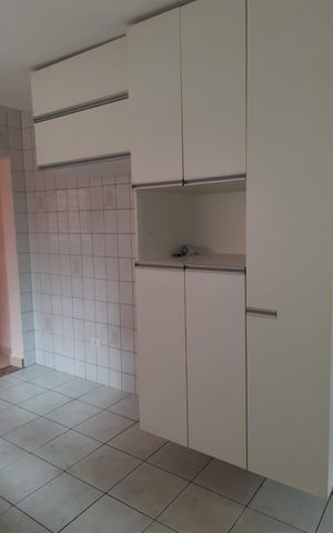 Casa à venda com 119m², 3 quartos e 2 vagas Casa à venda com 119m², 3 quartos e 2 vagasCozinha