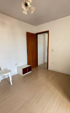 Casa à venda com 250m², 4 quartos e 3 vagas Casa à venda com 250m², 4 quartos e 3 vagasQuarto 4