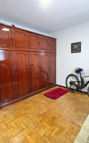 Casa à venda com 250m², 4 quartos e 3 vagas Casa à venda com 250m², 4 quartos e 3 vagasQuarto 1