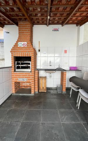 Casa à venda com 250m², 4 quartos e 3 vagas Casa à venda com 250m², 4 quartos e 3 vagasChurrasqueira