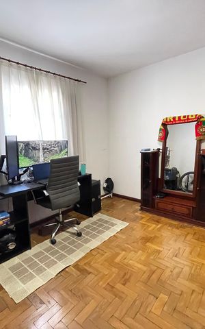 Casa à venda com 250m², 4 quartos e 3 vagas Casa à venda com 250m², 4 quartos e 3 vagasQuarto 1