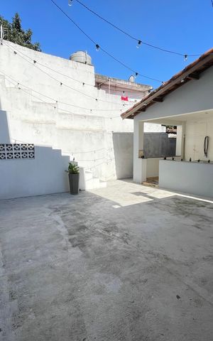 Casa à venda com 250m², 4 quartos e 3 vagas Casa à venda com 250m², 4 quartos e 3 vagasQuintal