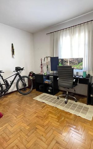 Casa à venda com 250m², 4 quartos e 3 vagas Casa à venda com 250m², 4 quartos e 3 vagasQuarto 1