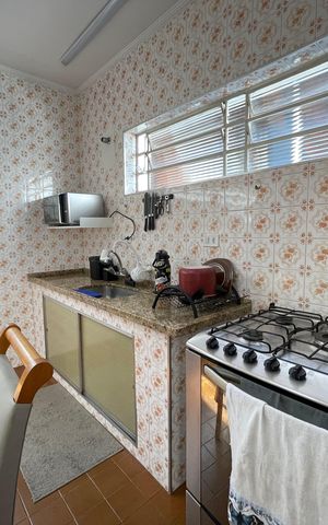 Casa à venda com 250m², 4 quartos e 3 vagas Casa à venda com 250m², 4 quartos e 3 vagasCozinha