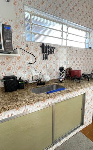 Casa à venda com 250m², 4 quartos e 3 vagas Casa à venda com 250m², 4 quartos e 3 vagasCozinha