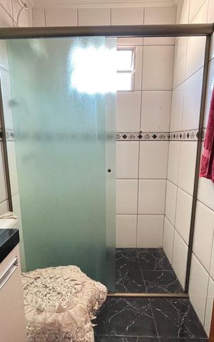 Casa à venda com 250m², 4 quartos e 3 vagas Casa à venda com 250m², 4 quartos e 3 vagasBanheiro 2
