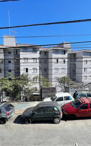 Casa à venda com 250m², 4 quartos e 3 vagas Casa à venda com 250m², 4 quartos e 3 vagasVista