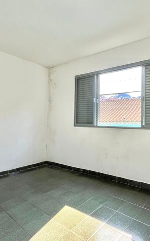 Casa para alugar com 110m², 4 quartos e 1 vaga Casa para alugar com 110m², 4 quartos e 1 vagaQuarto 1 Casa 2