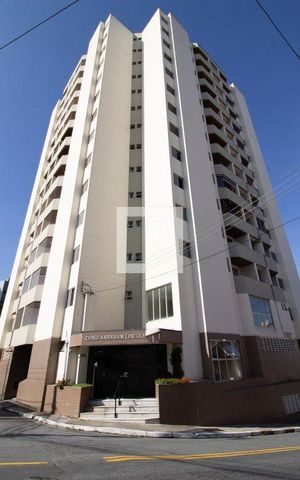 Apartamento à venda com 73m², 2 quartos e 1 vaga Apartamento à venda com 73m², 2 quartos e 1 vagaFachada e portaria