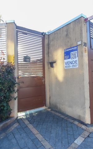 Casa de condomínio à venda com 64m², 2 quartos e 2 vagas Casa de condomínio à venda com 64m², 2 quartos e 2 vagasFachada