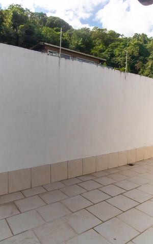 Casa de condomínio à venda com 454m², 4 quartos e 2 vagas Casa de condomínio à venda com 454m², 4 quartos e 2 vagasVista da Suíte 1