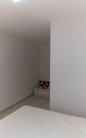 Casa de condomínio à venda com 454m², 4 quartos e 2 vagas Casa de condomínio à venda com 454m², 4 quartos e 2 vagasSuíte 1