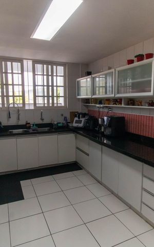 Casa de condomínio à venda com 454m², 4 quartos e 2 vagas