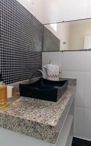 Casa de condomínio à venda com 454m², 4 quartos e 2 vagas Casa de condomínio à venda com 454m², 4 quartos e 2 vagasLavabo
