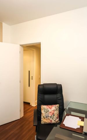 Apartamento à venda com 130m², 3 quartos e 2 vagasSuíte 2