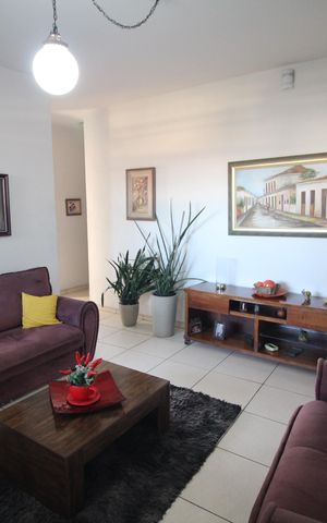 Casa à venda com 360m², 3 quartos e 1 vagaSala