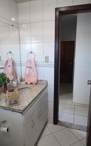 Casa à venda com 360m², 3 quartos e 1 vagaBanheiro