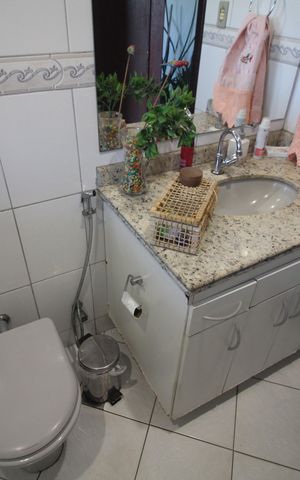 Casa à venda com 360m², 3 quartos e 1 vagaBanheiro