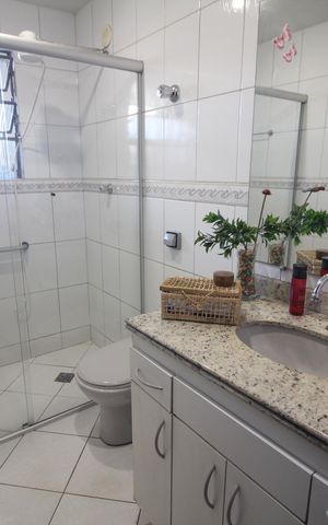 Casa à venda com 360m², 3 quartos e 1 vagaBanheiro