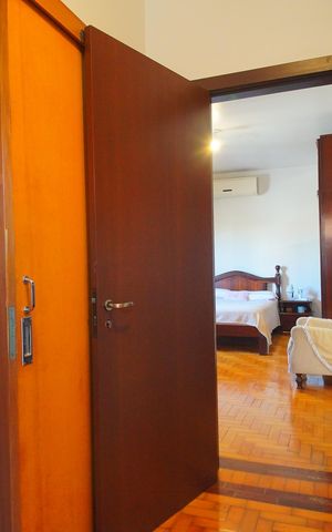Casa para alugar com 220m², 4 quartos e 3 vagasCloset da suíte