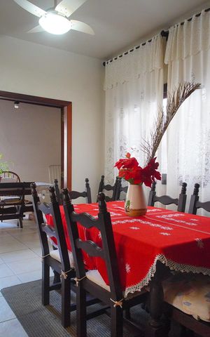 Casa para alugar com 220m², 4 quartos e 3 vagasSala de Jantar