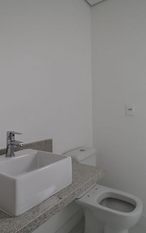 Apartamento à venda com 94m², 3 quartos e 2 vagas Apartamento à venda com 94m², 3 quartos e 2 vagasBanheiro da suíte 2