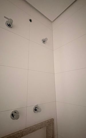 Apartamento à venda com 94m², 3 quartos e 2 vagas Apartamento à venda com 94m², 3 quartos e 2 vagasBanheiro