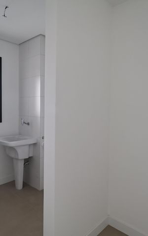 Apartamento à venda com 94m², 3 quartos e 2 vagas Apartamento à venda com 94m², 3 quartos e 2 vagasLavanderia