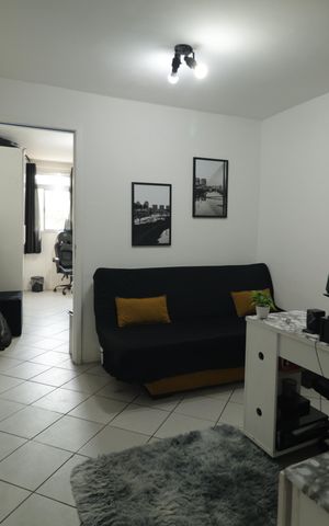 Apartamento à venda com 35m², 1 quarto e 1 vagaSala