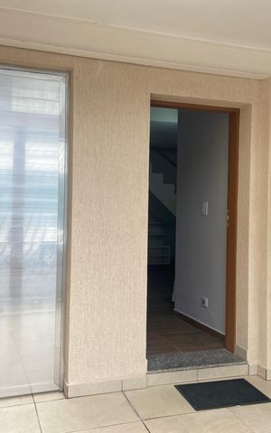 Casa à venda com 145m², 2 quartos e 1 vaga Casa à venda com 145m², 2 quartos e 1 vagaGaragem