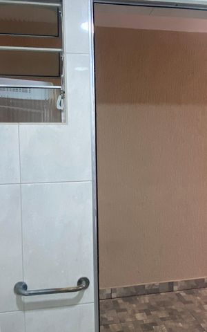 Casa à venda com 145m², 2 quartos e 1 vaga Casa à venda com 145m², 2 quartos e 1 vagaBanheiro 1