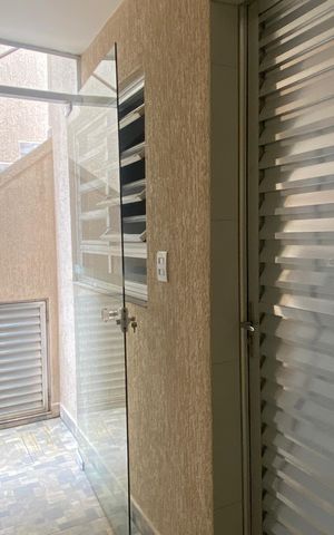 Casa à venda com 145m², 2 quartos e 1 vaga Casa à venda com 145m², 2 quartos e 1 vagaÁrea externa
