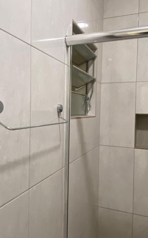 Casa à venda com 145m², 2 quartos e 1 vaga Casa à venda com 145m², 2 quartos e 1 vagaBanheiro 2