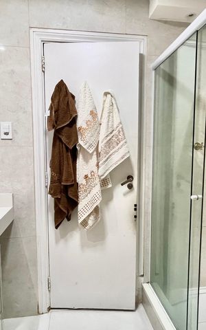 Apartamento para alugar com 140m², 3 quartos e 2 vagasBanheiro 