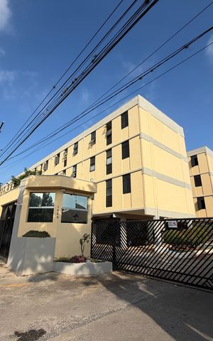 Apartamento à venda com 65m², 2 quartos e 1 vagaFachada