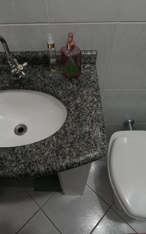 Casa à venda com 137m², 3 quartos e 2 vagasBanheiro Social