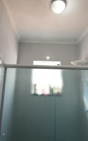 Casa à venda com 137m², 3 quartos e 2 vagasBanheiro da Suíte