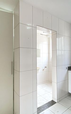 Apartamento à venda com 108m², 3 quartos e 2 vagas Apartamento à venda com 108m², 3 quartos e 2 vagasCozinha