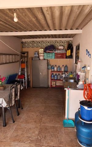 Casa à venda com 140m², 2 quartos e 5 vagas Casa à venda com 140m², 2 quartos e 5 vagasÁrea de serviço