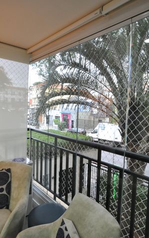Apartamento para alugar com 78m², 3 quartos e 2 vagasSacada da sala