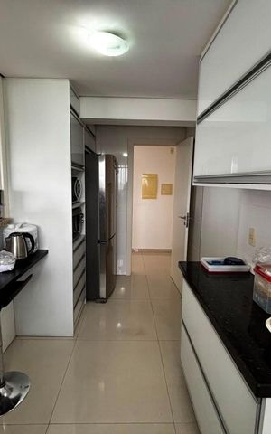 Apartamento à venda com 101m², 3 quartos e 2 vagas Apartamento à venda com 101m², 3 quartos e 2 vagasCozinha
