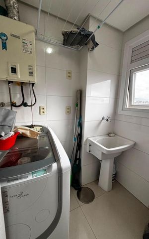 Apartamento à venda com 101m², 3 quartos e 2 vagas Apartamento à venda com 101m², 3 quartos e 2 vagasÁrea de serviço
