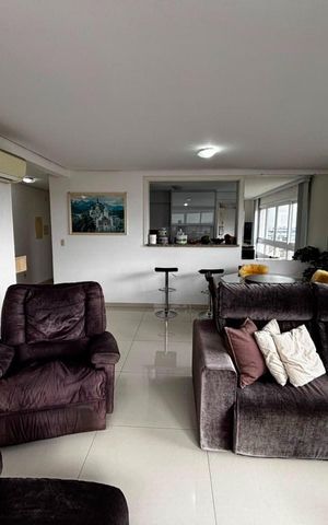 Apartamento à venda com 101m², 3 quartos e 2 vagas Apartamento à venda com 101m², 3 quartos e 2 vagasSala